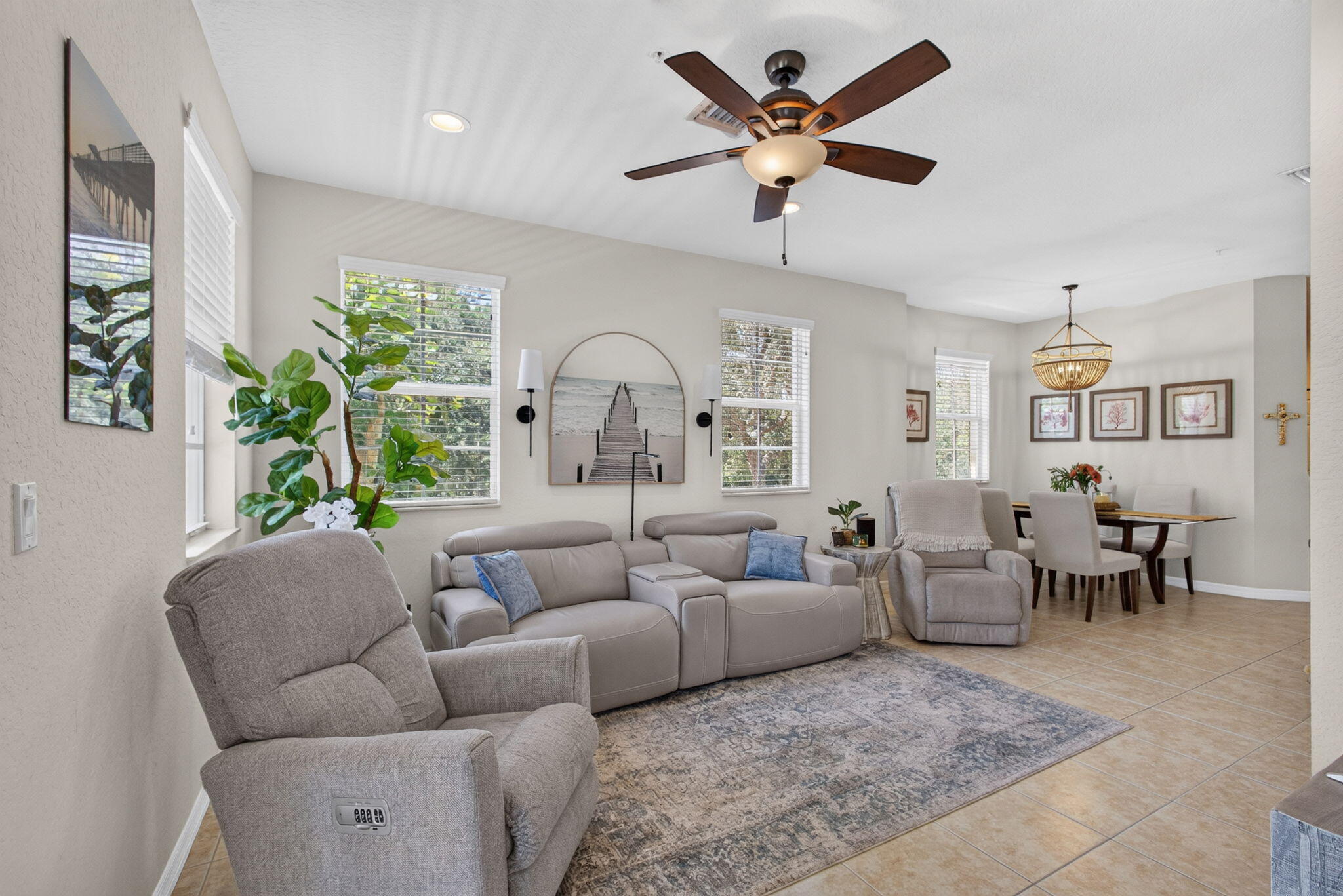 128 W Royal Palm Circle 101