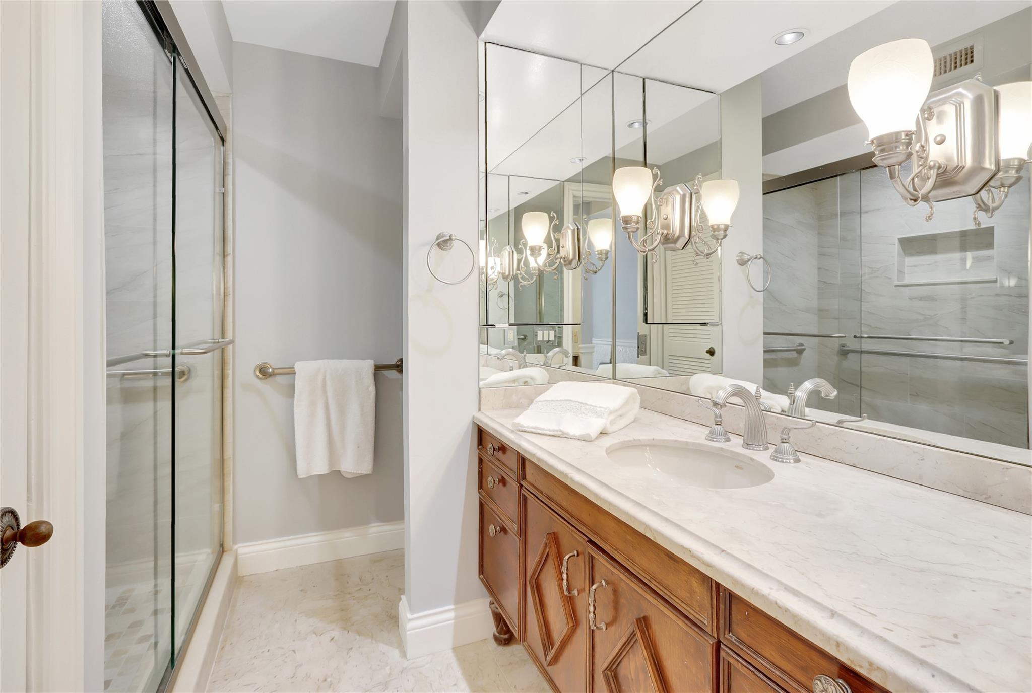 Lago Mar North Lodge - Residential