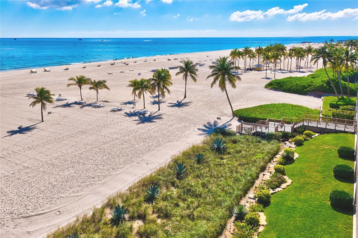 1710 S Ocean Lane 105 & 104