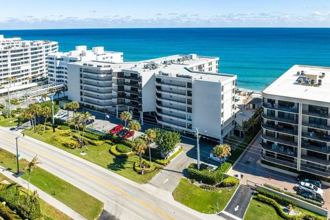 A home in South Palm Beach