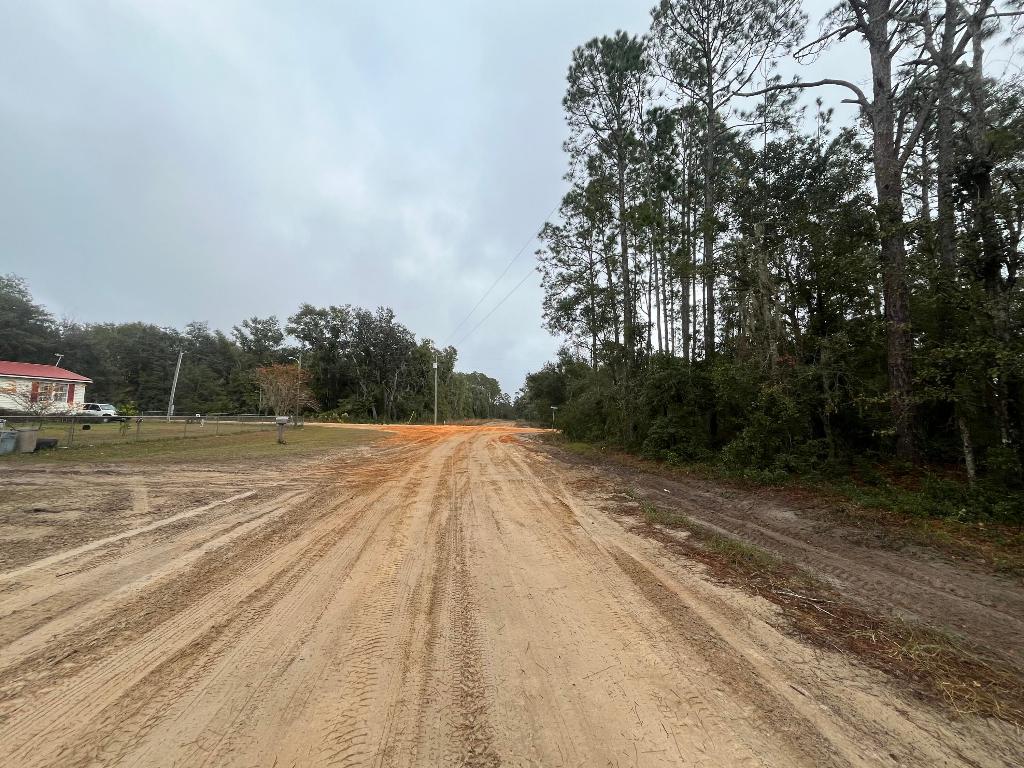 INTERLACHEN LAKES ESTATES - Land