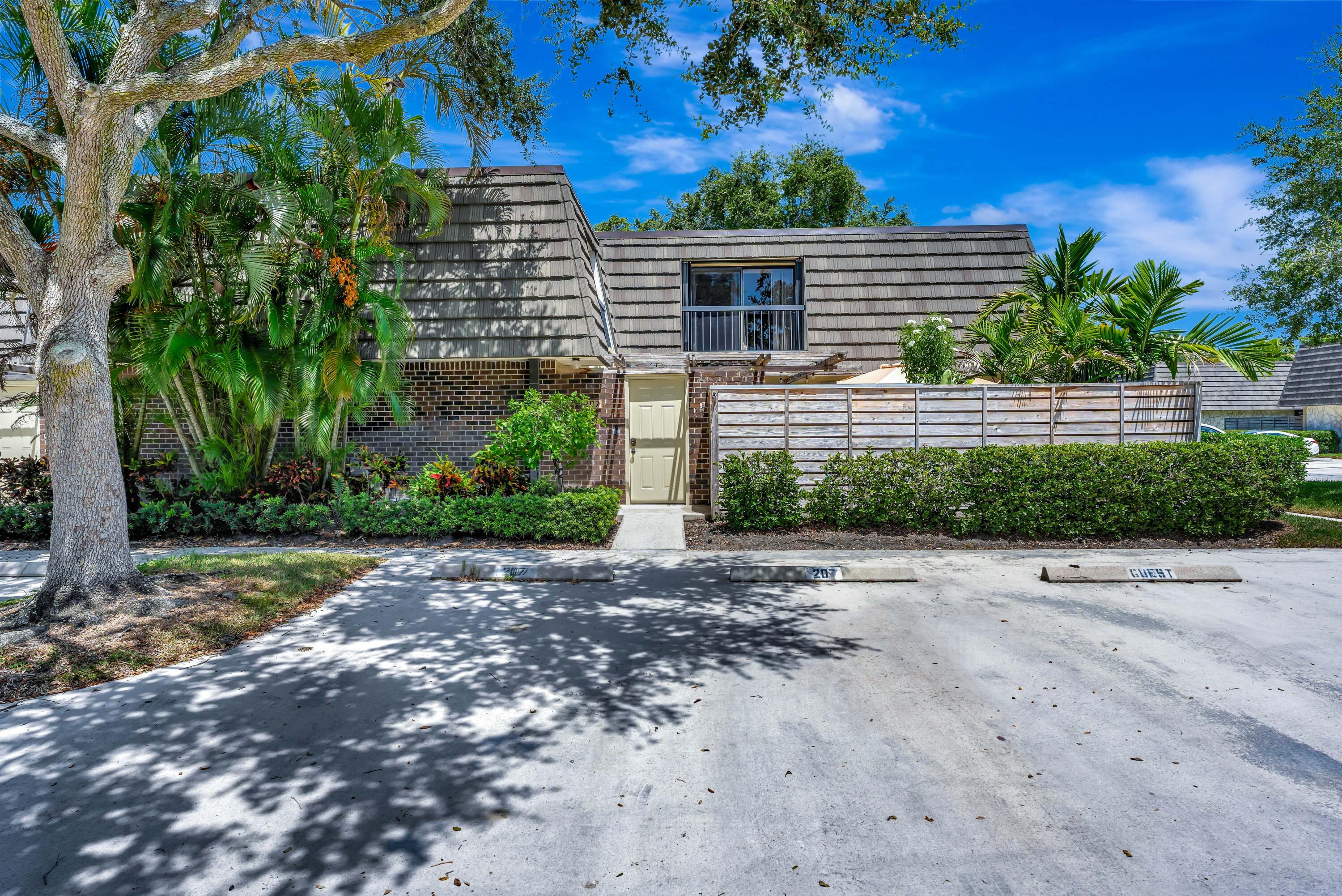 207 2nd Terrace