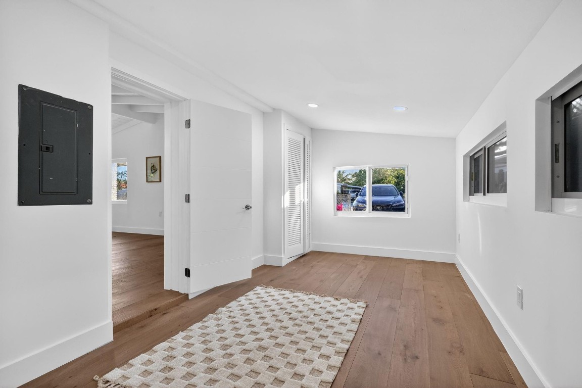 Essex Village 6th Add - Residential