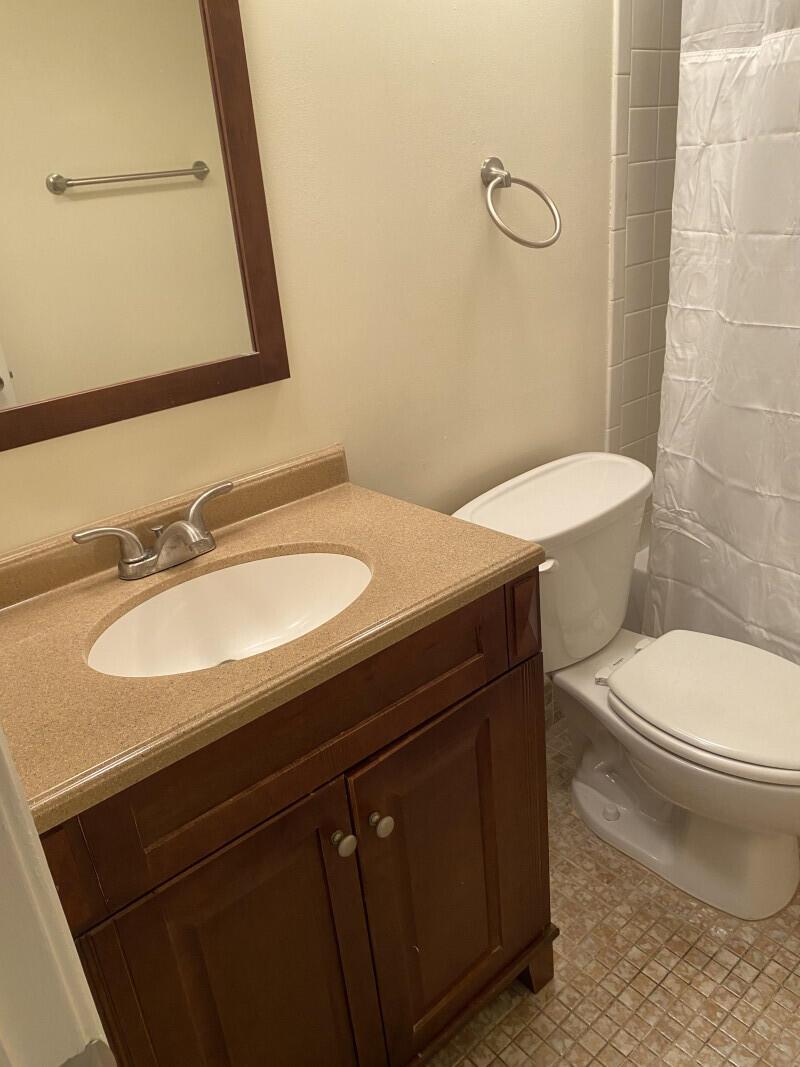 PALM BEACH LAKE WORTH EST - Residential Lease