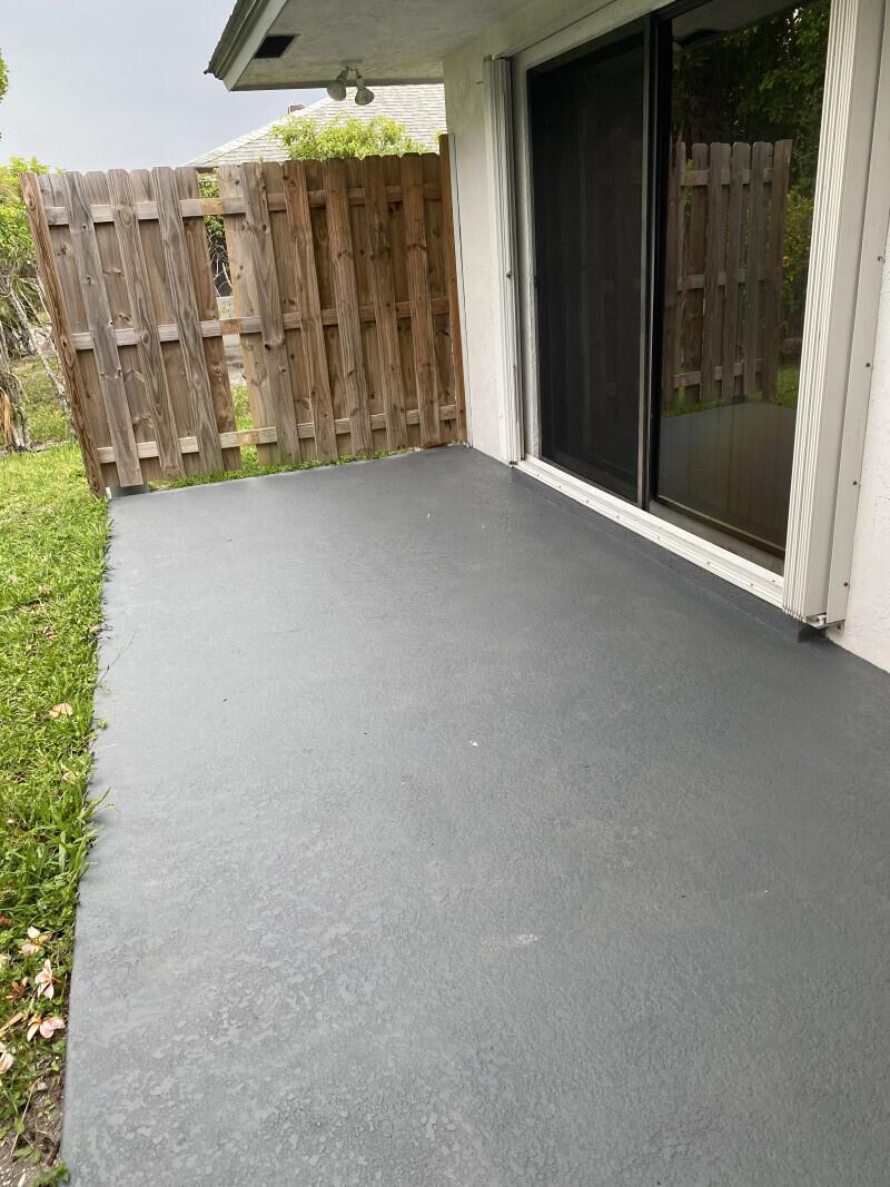 PALM BEACH LAKE WORTH EST - Residential Lease