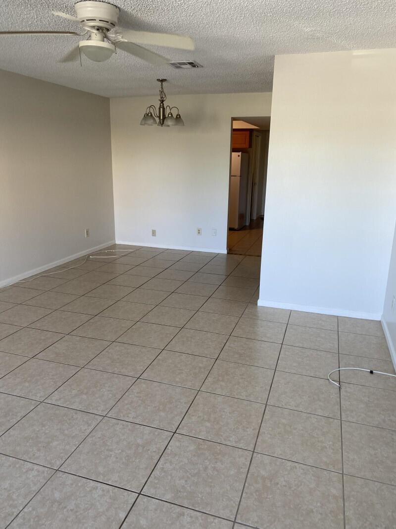 PALM BEACH LAKE WORTH EST - Residential Lease