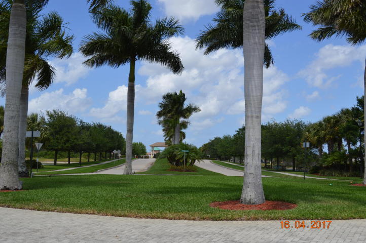 THIRD REPLAT OF PORTOFINO ISLES - Residential
