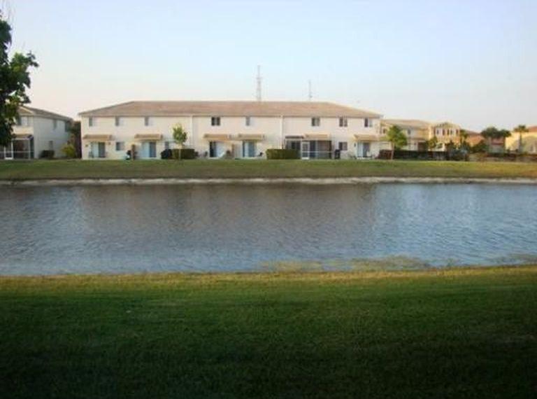 THIRD REPLAT OF PORTOFINO ISLES - Residential