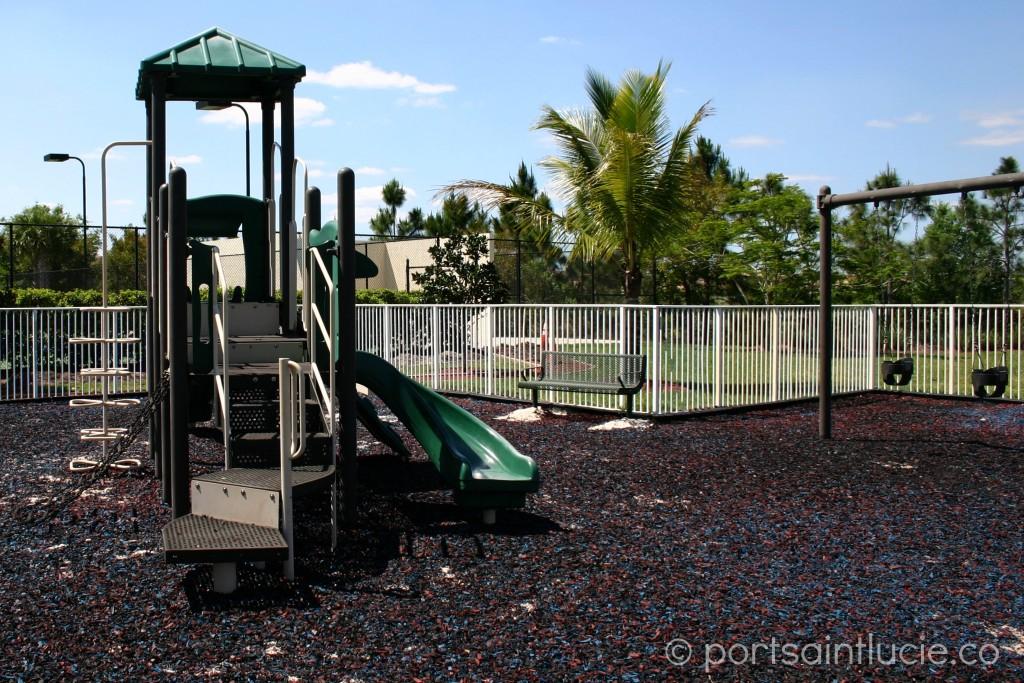 THIRD REPLAT OF PORTOFINO ISLES - Residential