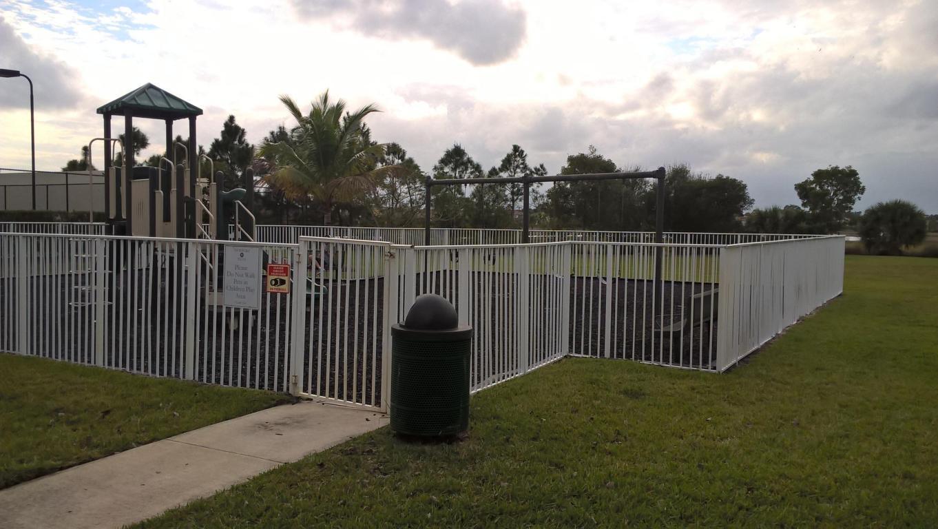 THIRD REPLAT OF PORTOFINO ISLES - Residential