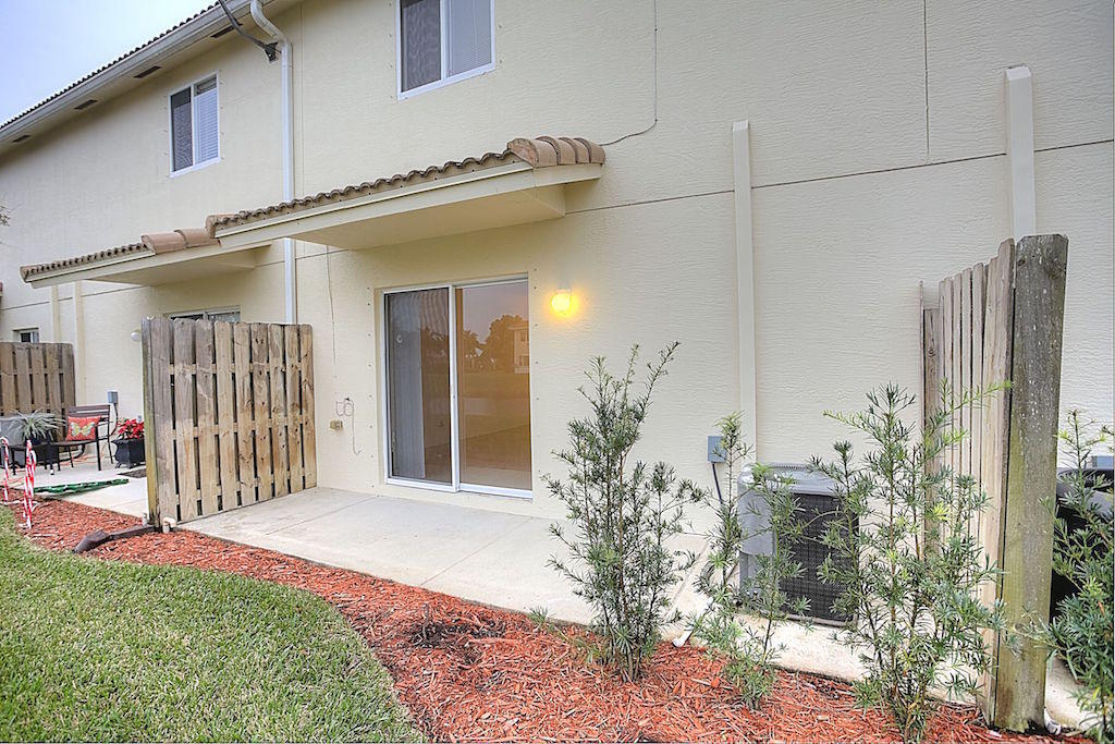 THIRD REPLAT OF PORTOFINO ISLES - Residential