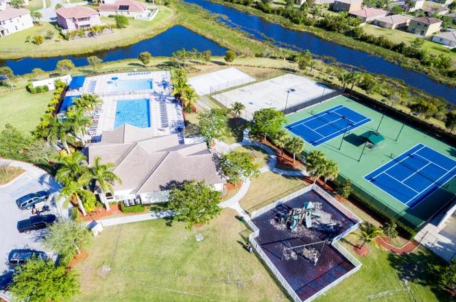 THIRD REPLAT OF PORTOFINO ISLES - Residential