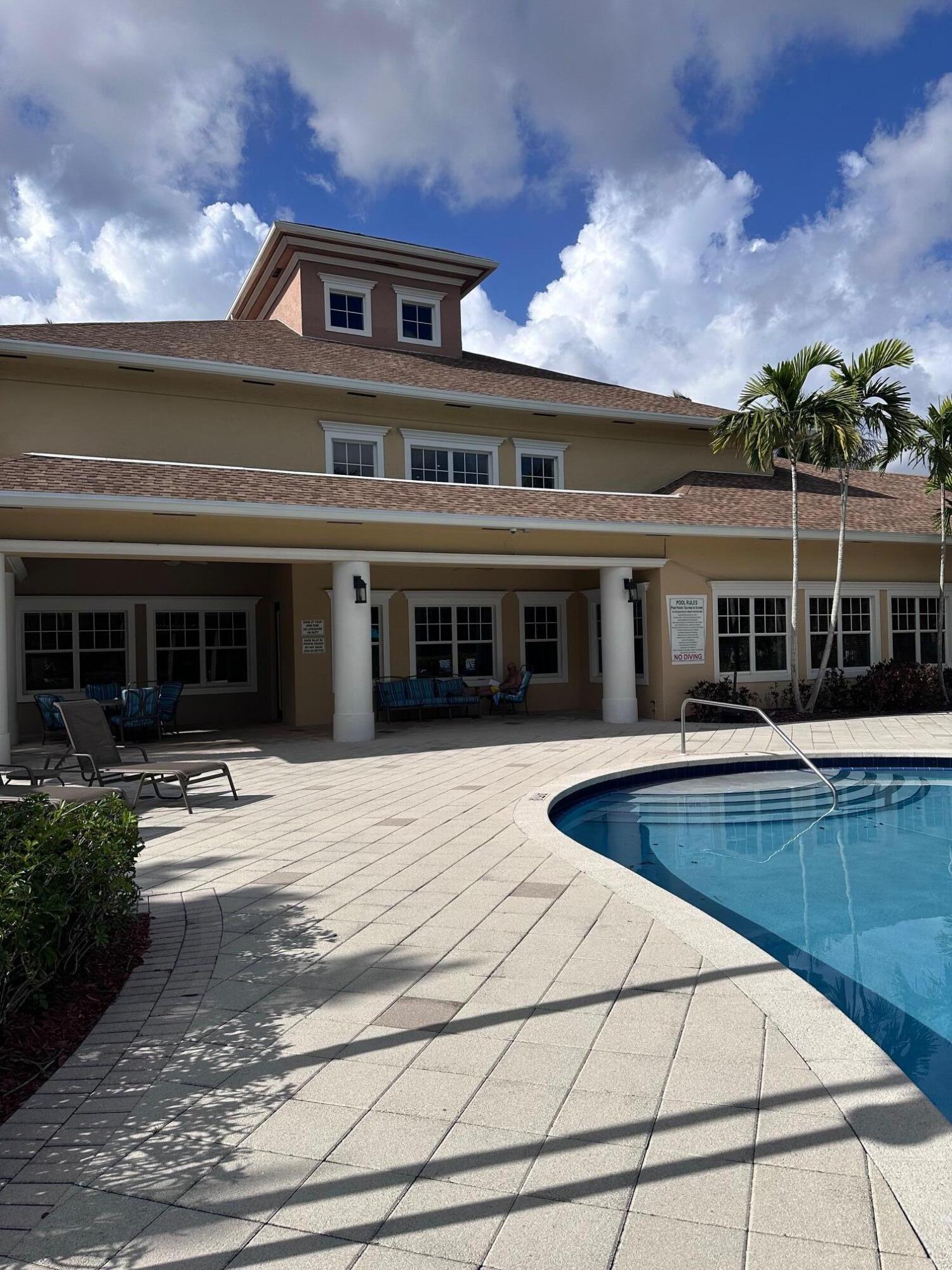 VILLAS AT EMERALD DUNES CONDO - Residential Lease