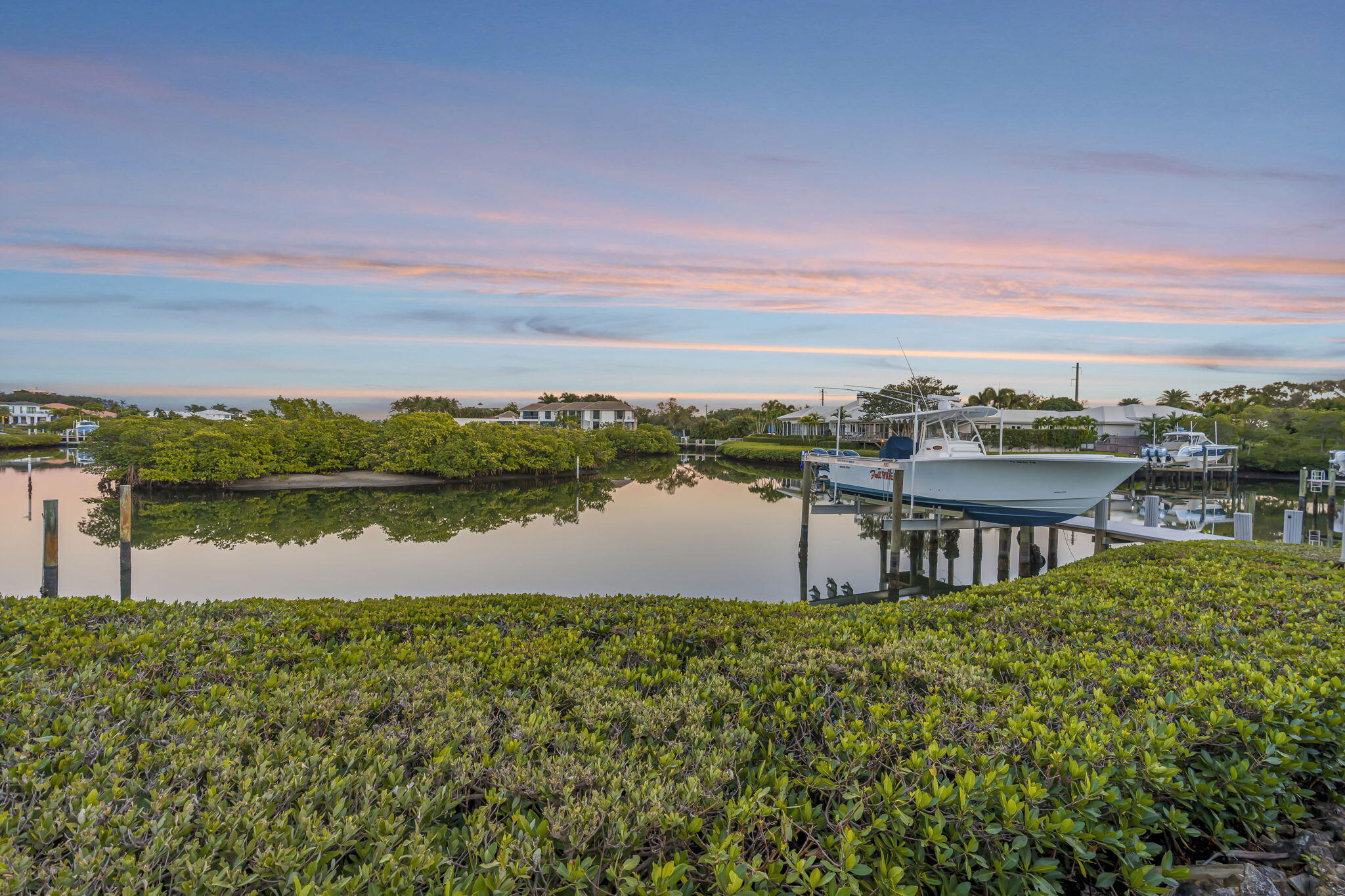 ADMIRALS COVE PAR A 1 - Residential