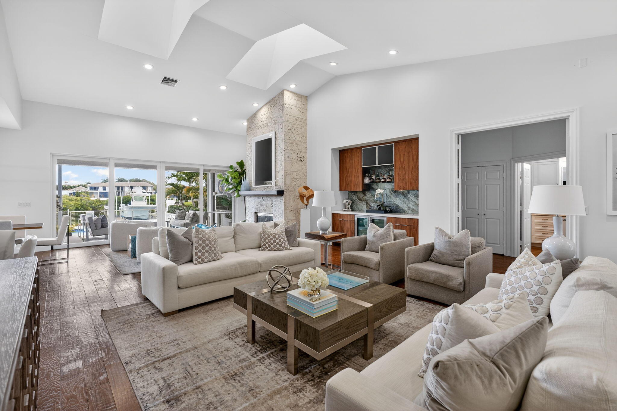 ADMIRALS COVE PAR A 1 - Residential