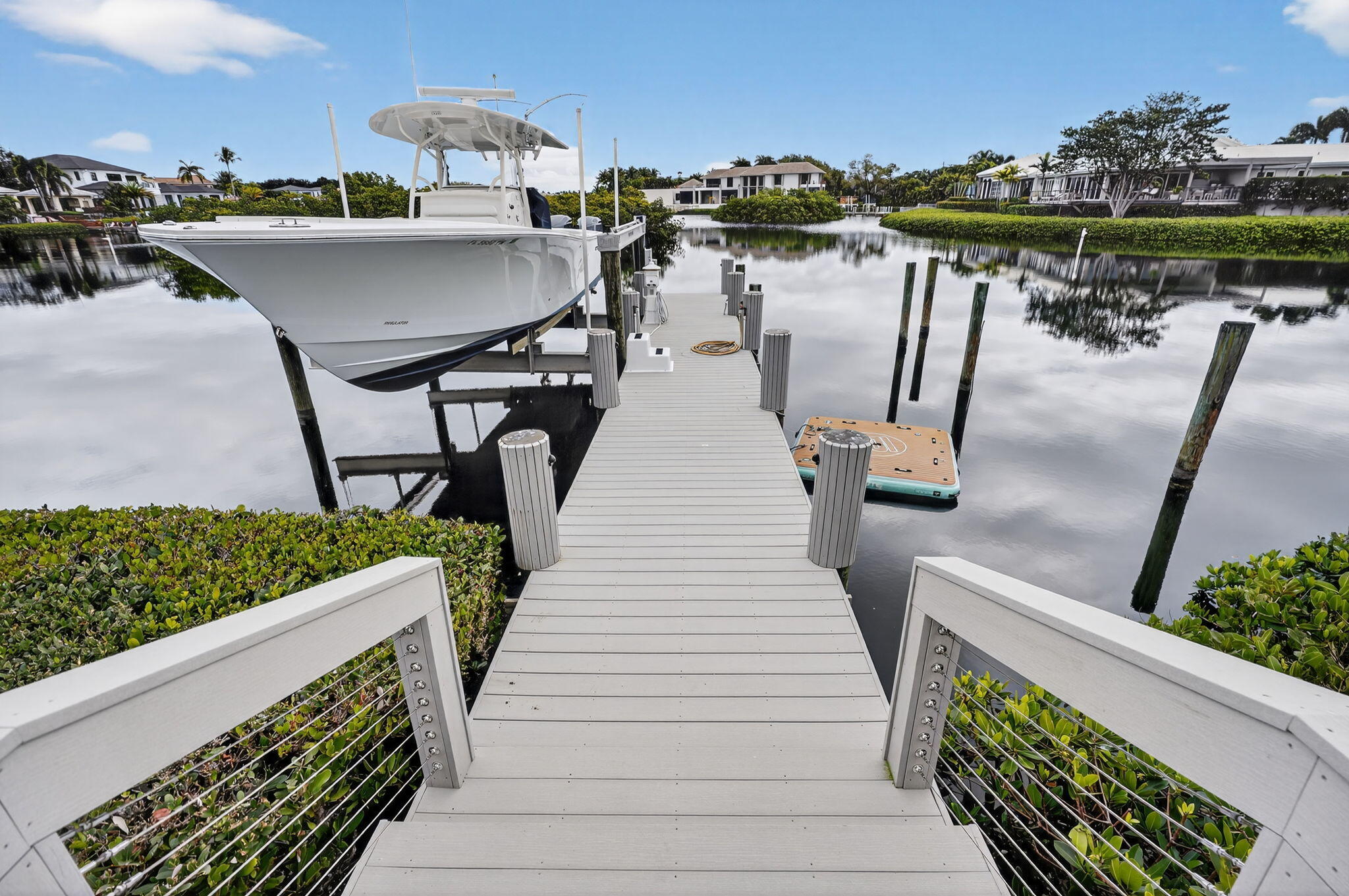 ADMIRALS COVE PAR A 1 - Residential