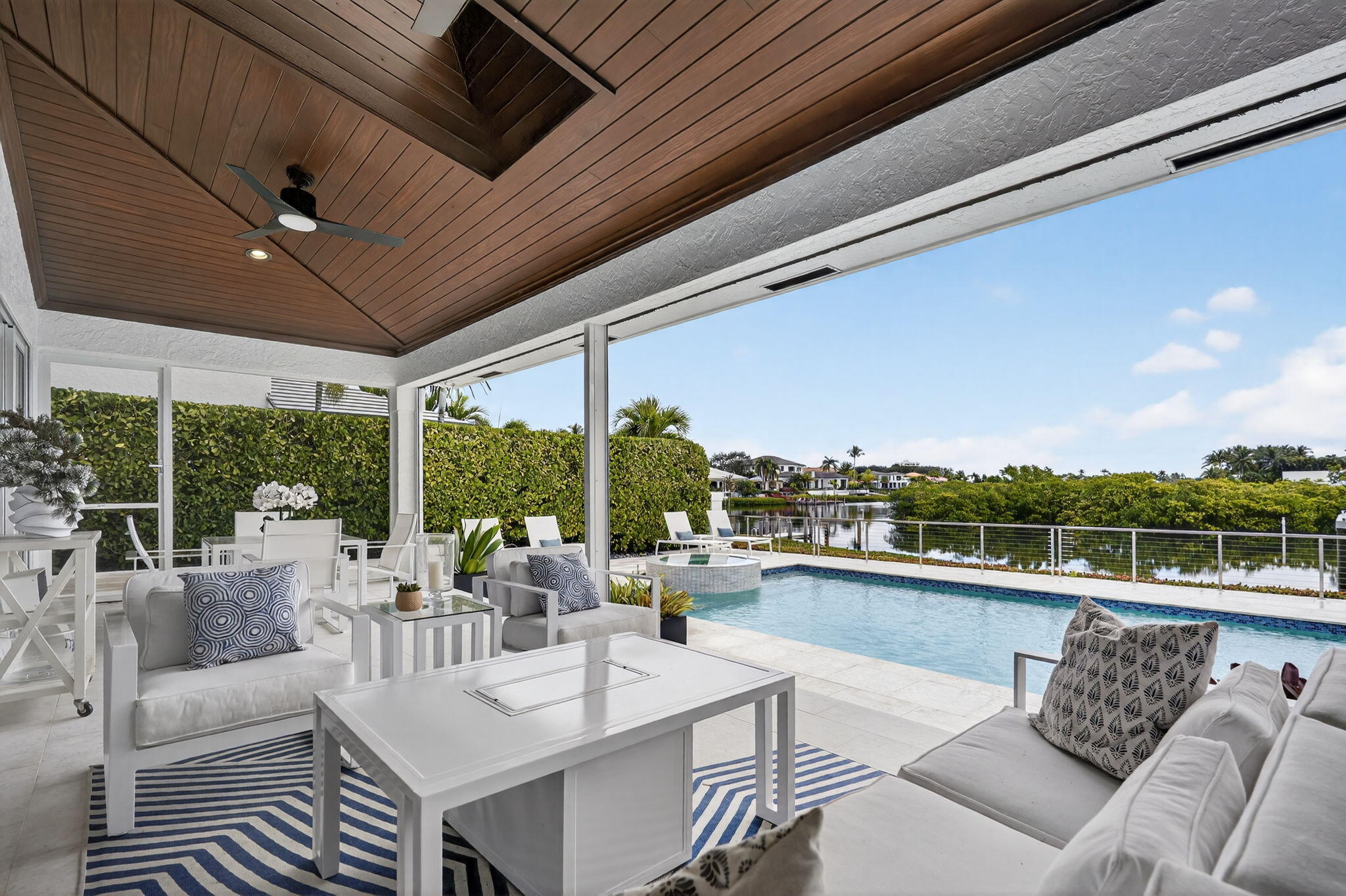 ADMIRALS COVE PAR A 1 - Residential