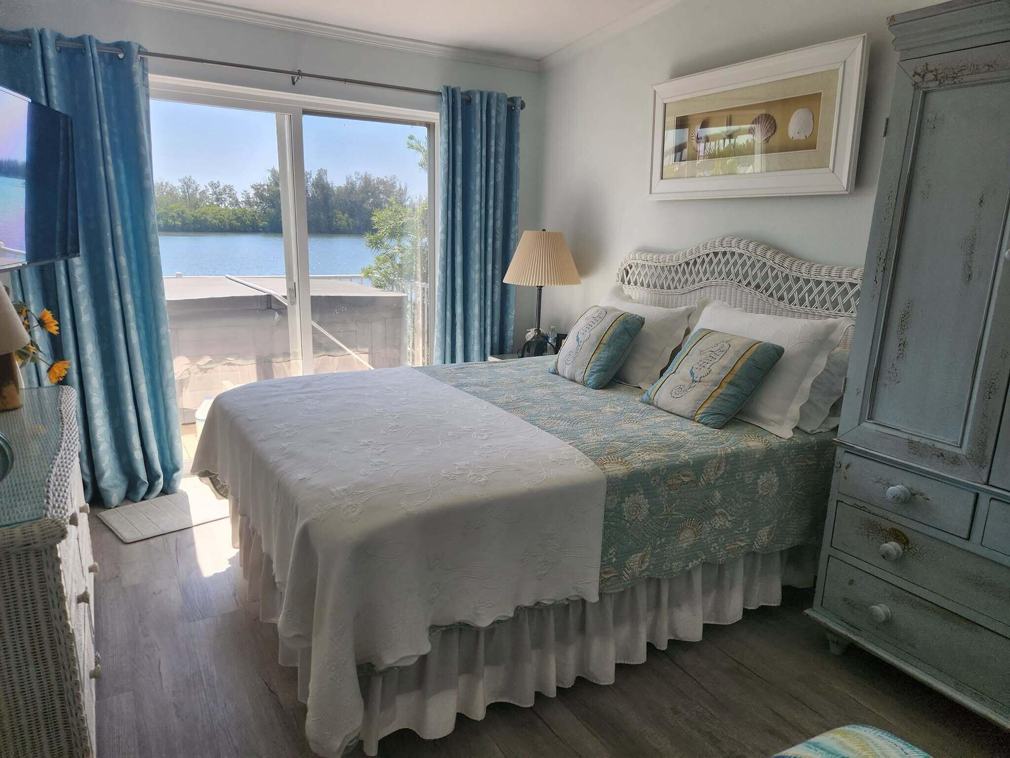 113 E Harbor Drive - Photo 4