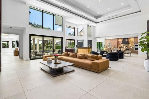 Property photo of 4825 Bocaire Boulevard, Boca Raton, FL 33487