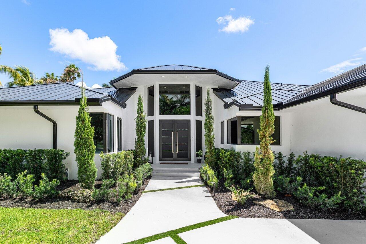 4825 Bocaire Boulevard