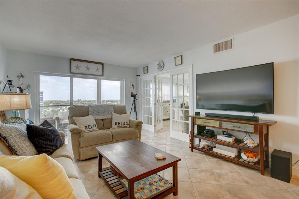 LEISURE TOWERS - Residential