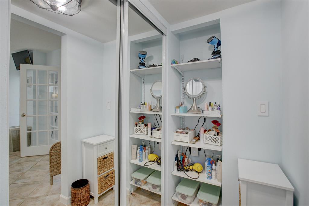 LEISURE TOWERS - Residential