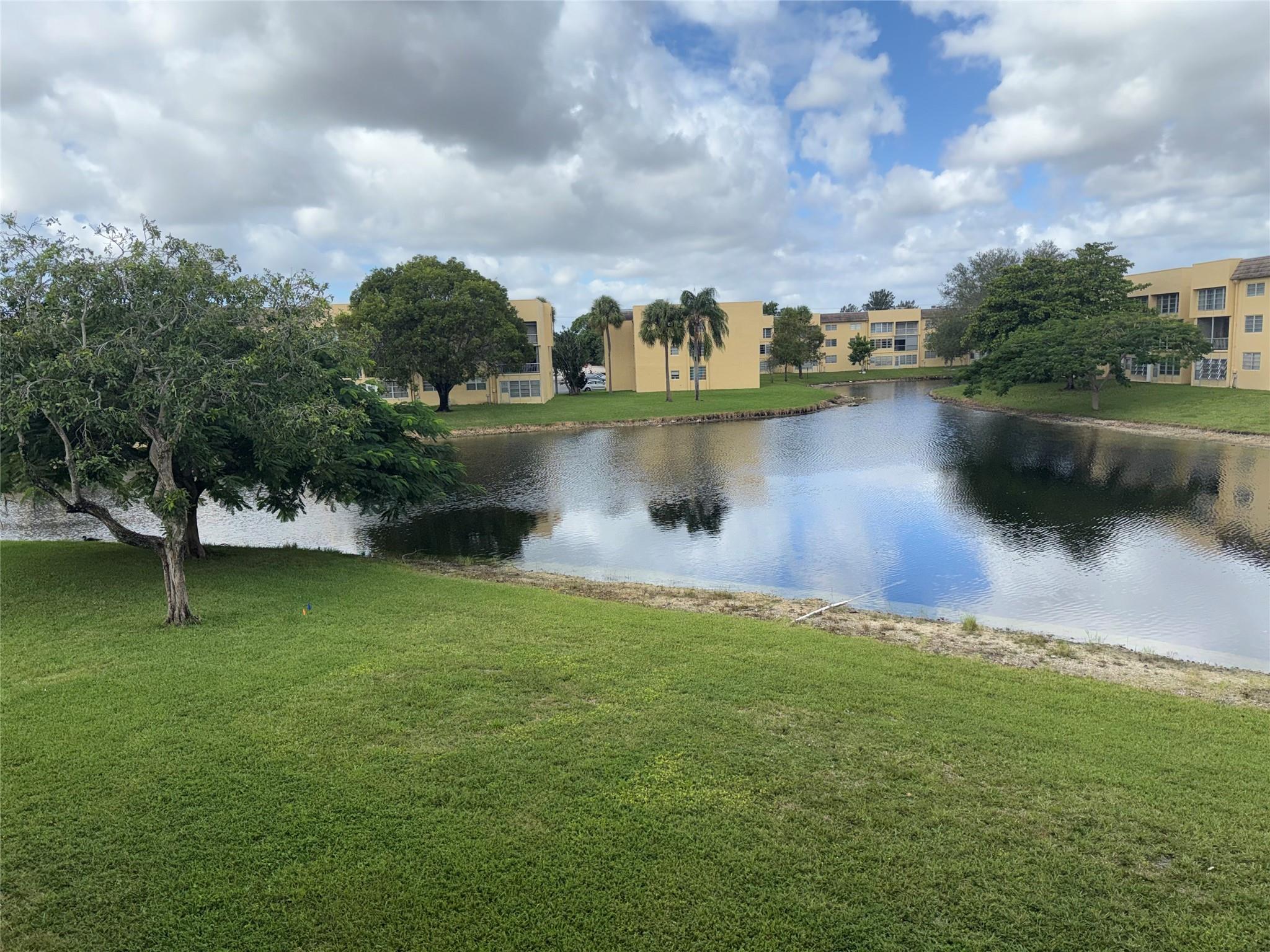 Bermuda Club Eight Condo - Residential Lease