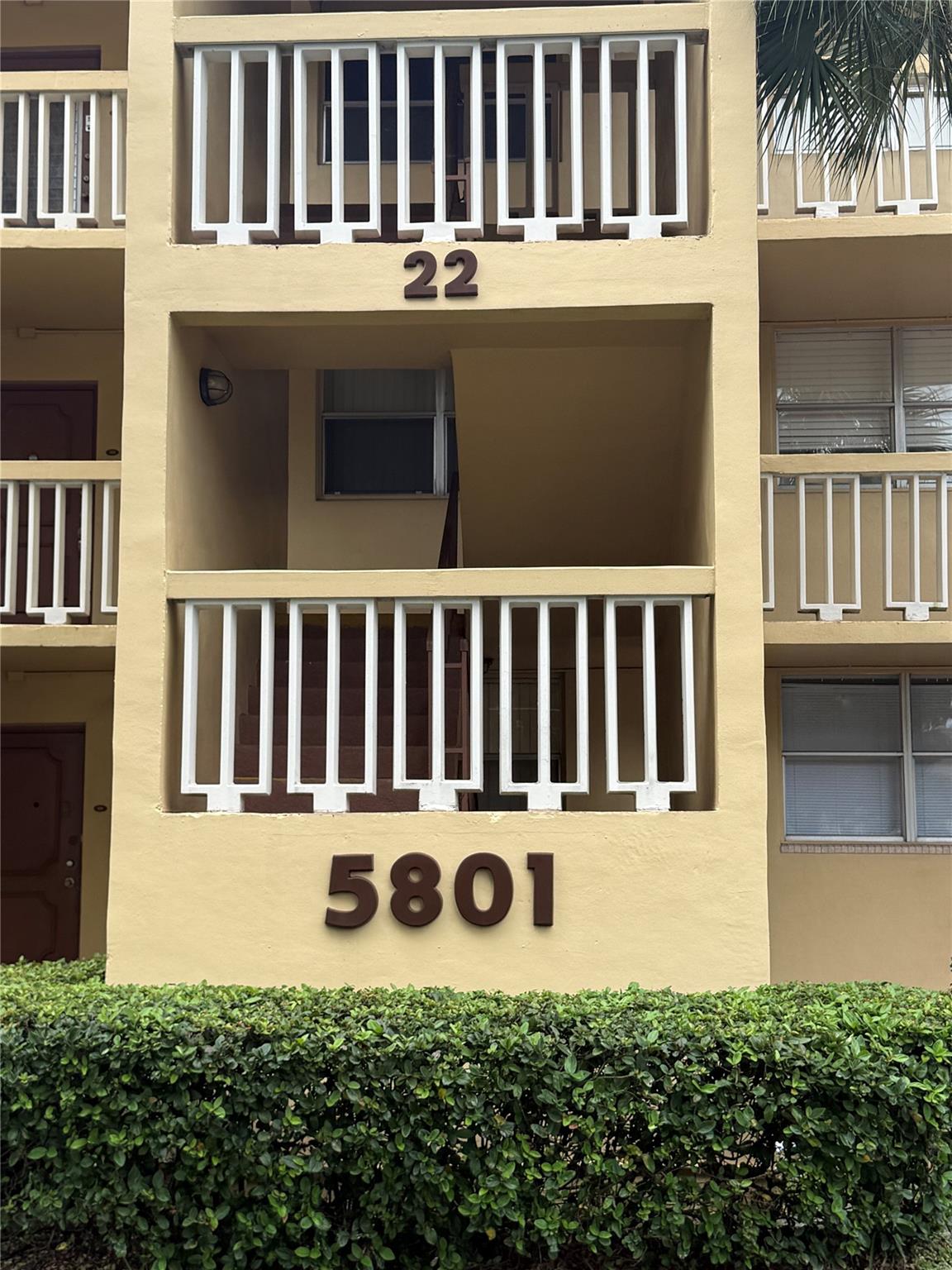 Bermuda Club Eight Condo - Residential Lease