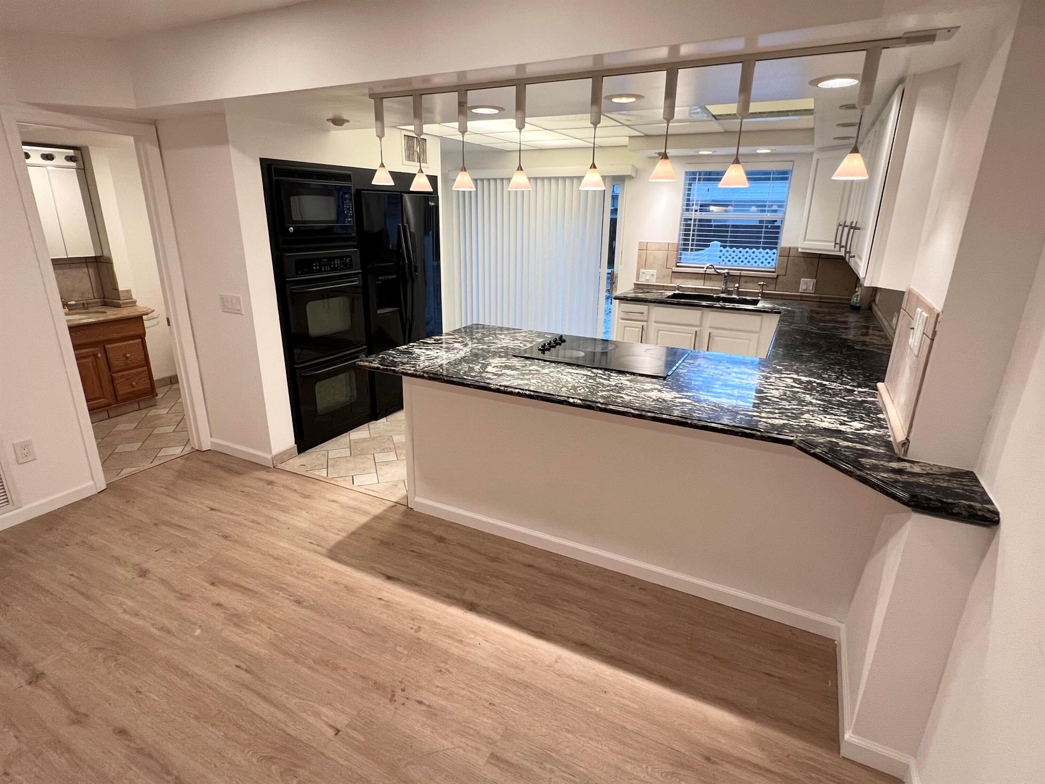 PALM CITY AMENDED - Residential Lease