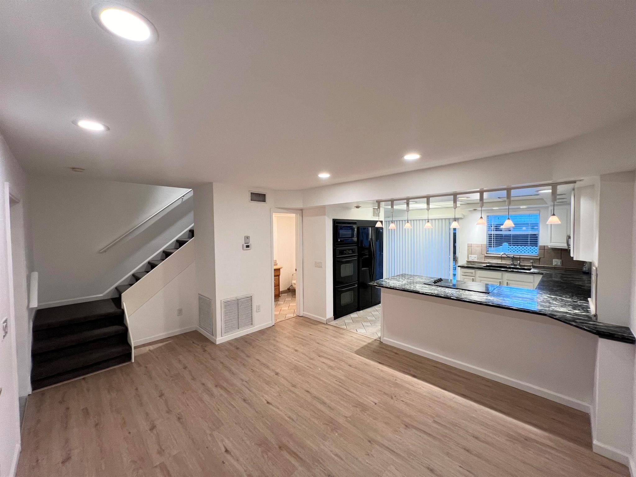 PALM CITY AMENDED - Residential Lease