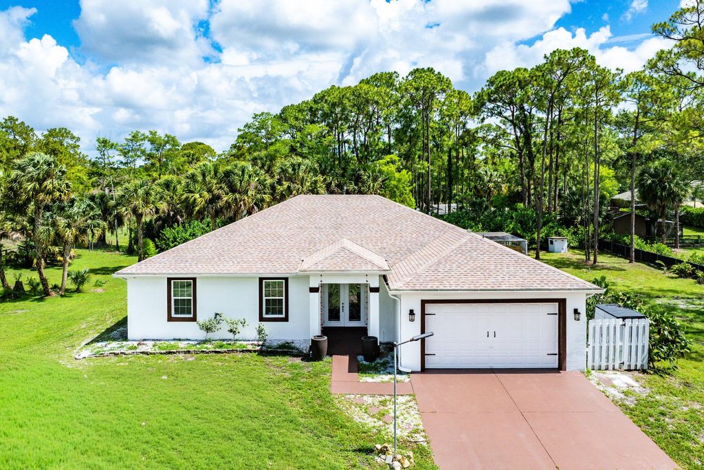 Photo of 16215 83rd Place N, Loxahatchee, FL 33470 (MLS # B26032506)