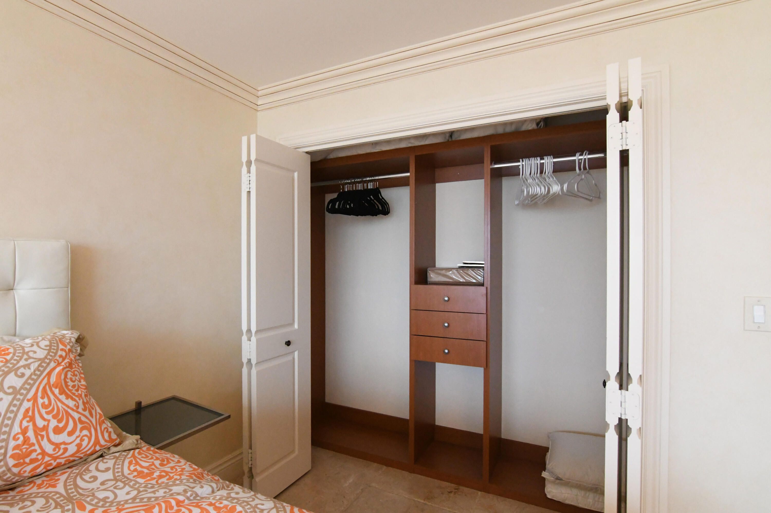 MARBELLA - Residential Lease