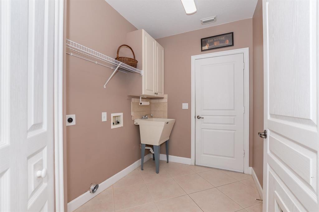 RIVER PLACE ON THE ST LUCIE NO 6 - Residential