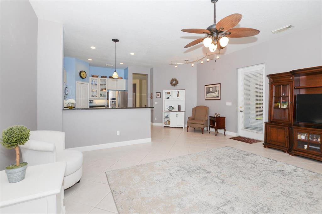 RIVER PLACE ON THE ST LUCIE NO 6 - Residential