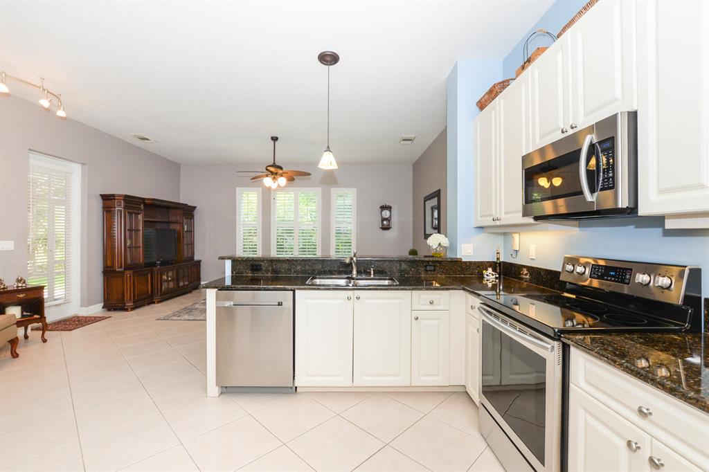 RIVER PLACE ON THE ST LUCIE NO 6 - Residential