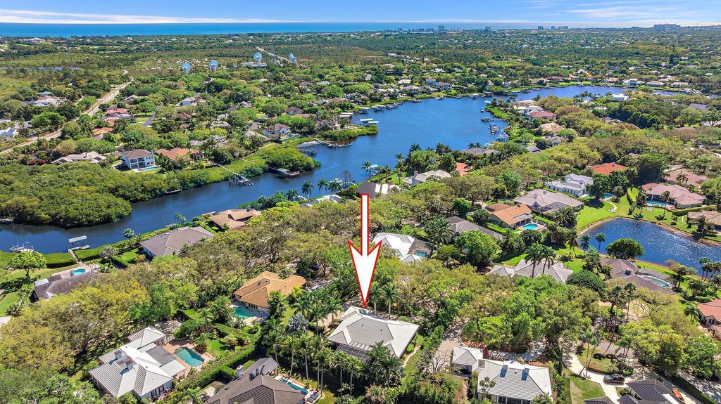 Photo of 10205 SE Acorn Way, Jupiter, FL 33469 (MLS # R11062428)