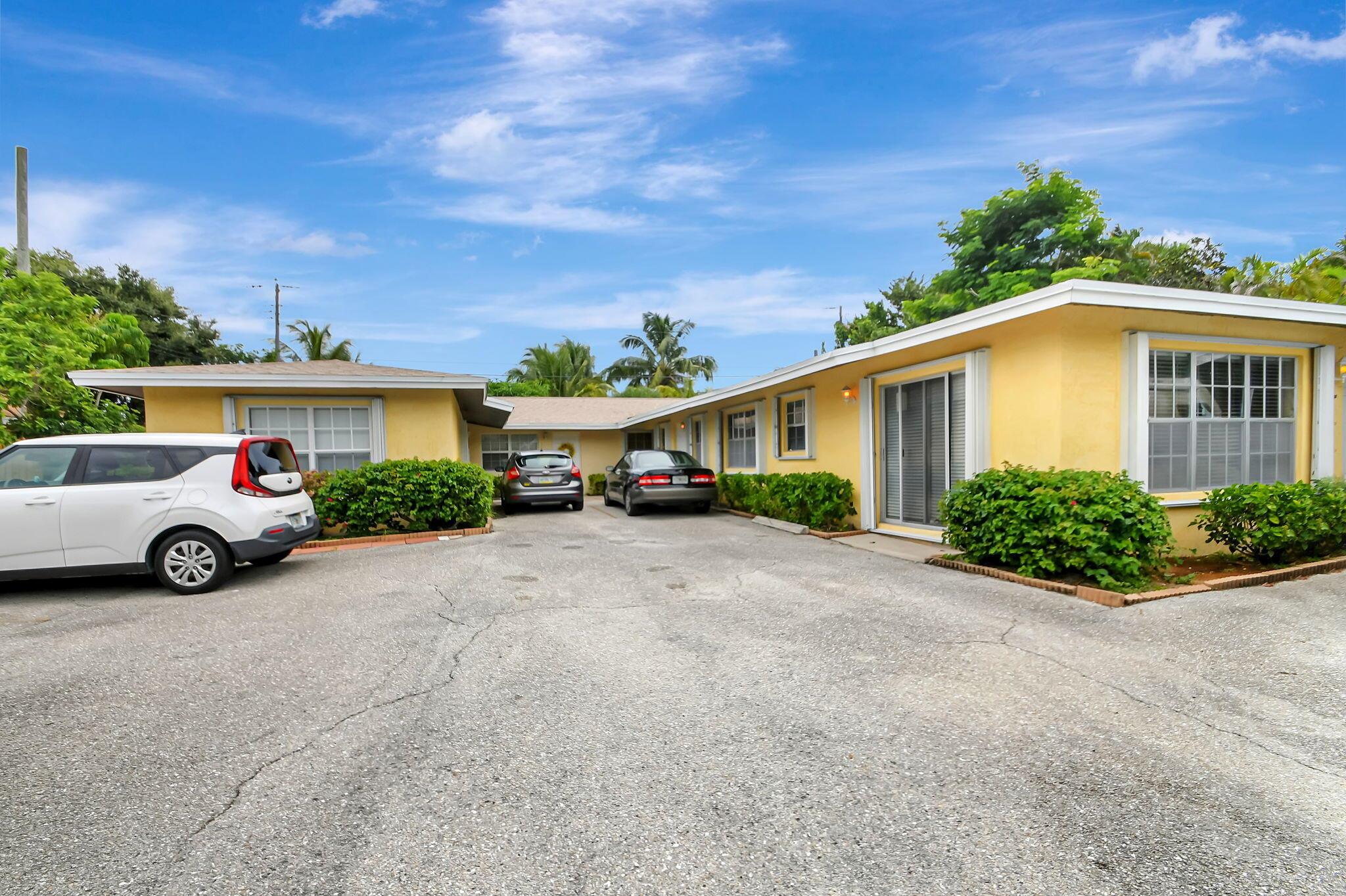 View photos, virtual tours, details... 1853 Service Road
