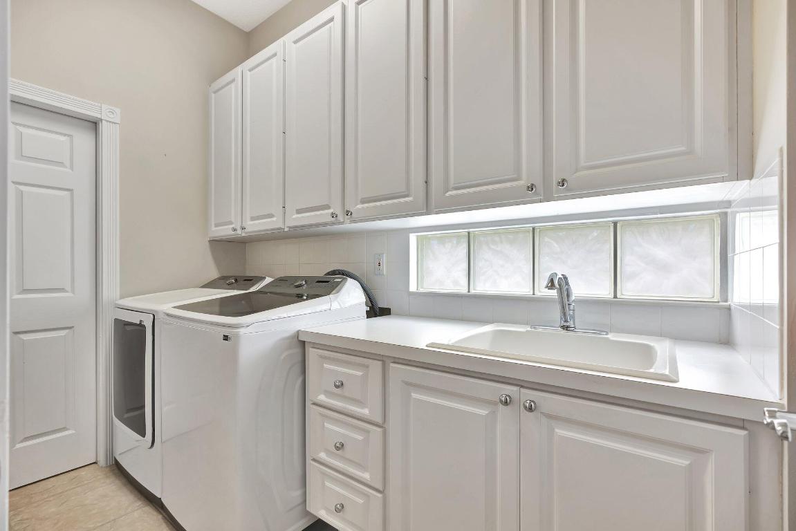 DOUBLE TREE - Residential
