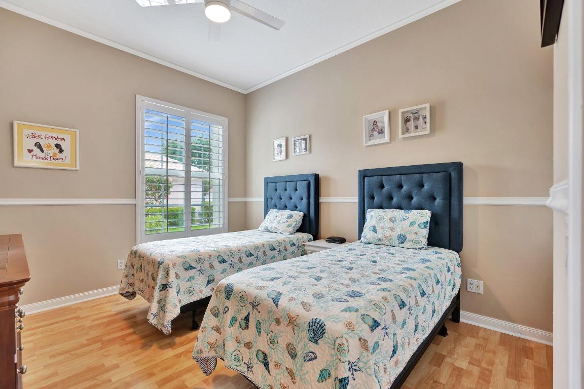 DOUBLE TREE - Residential