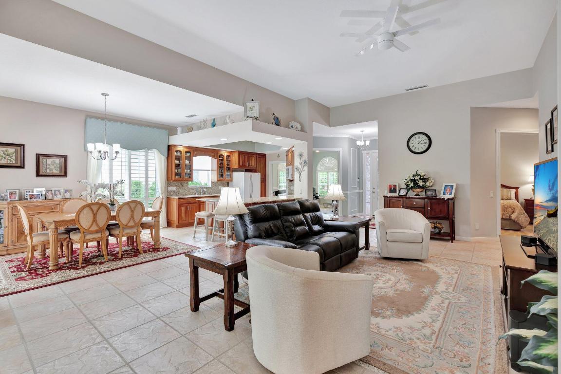 DOUBLE TREE - Residential