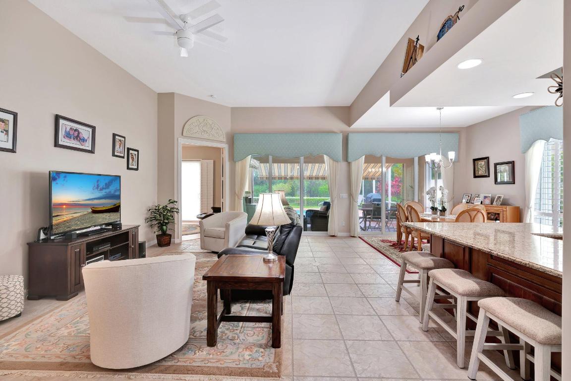 DOUBLE TREE - Residential