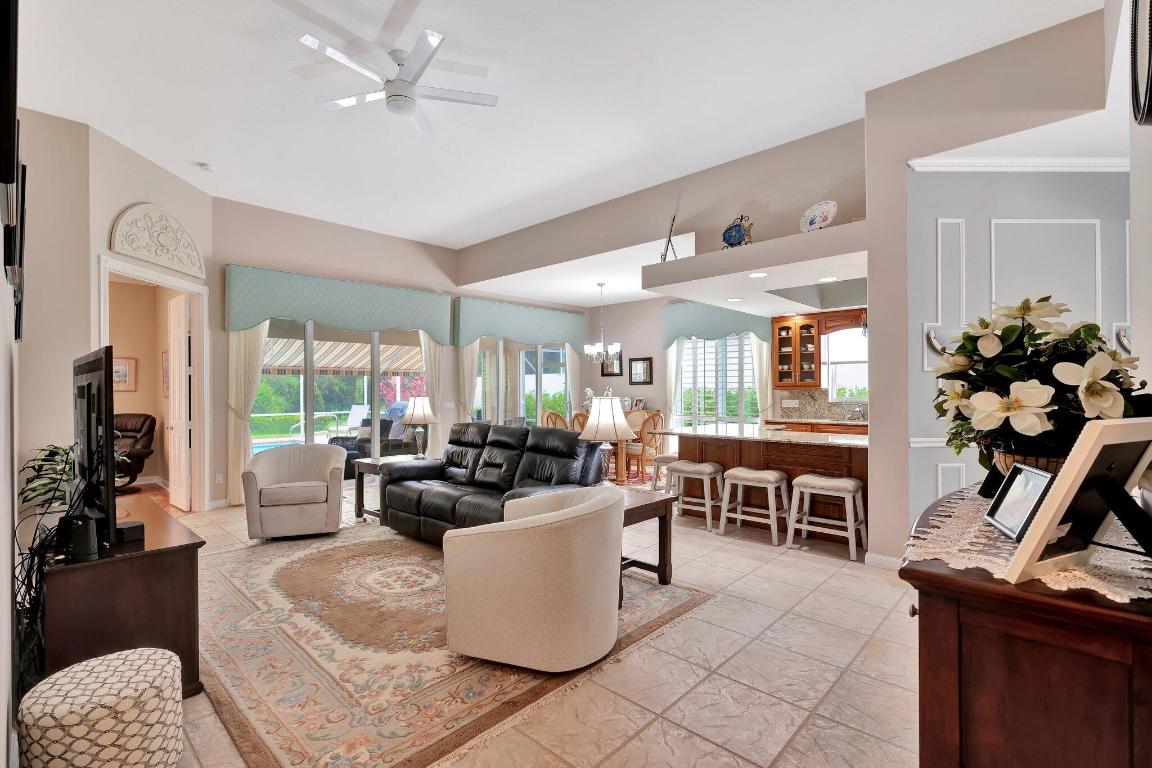 DOUBLE TREE - Residential