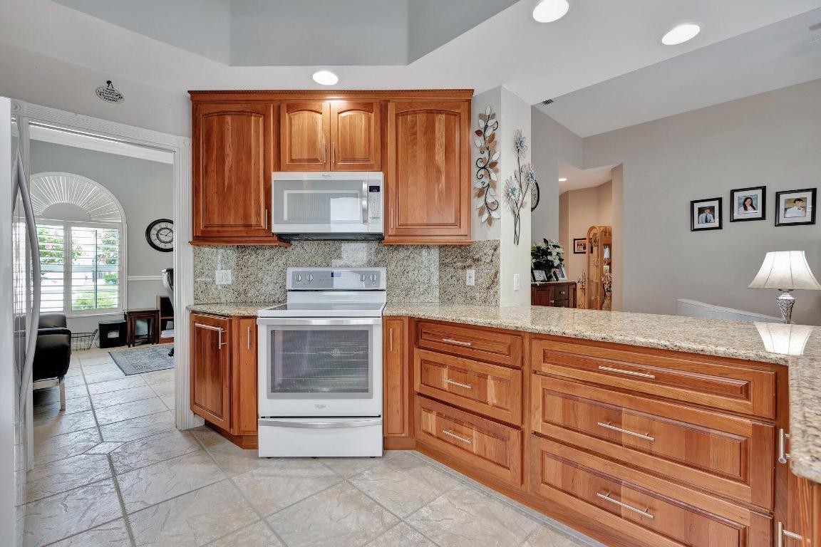 DOUBLE TREE - Residential