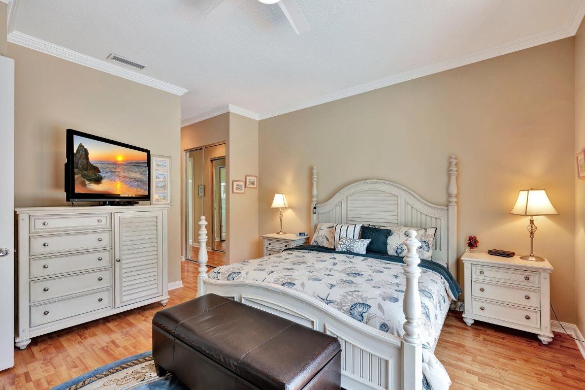 DOUBLE TREE - Residential