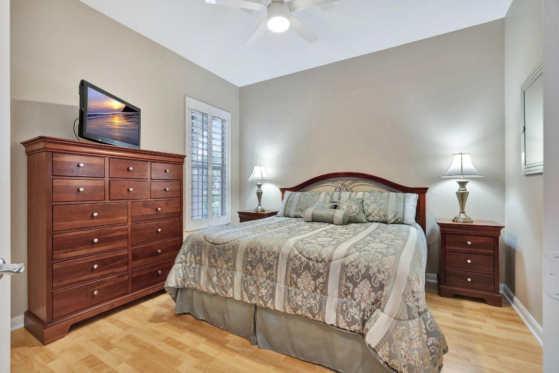 DOUBLE TREE - Residential