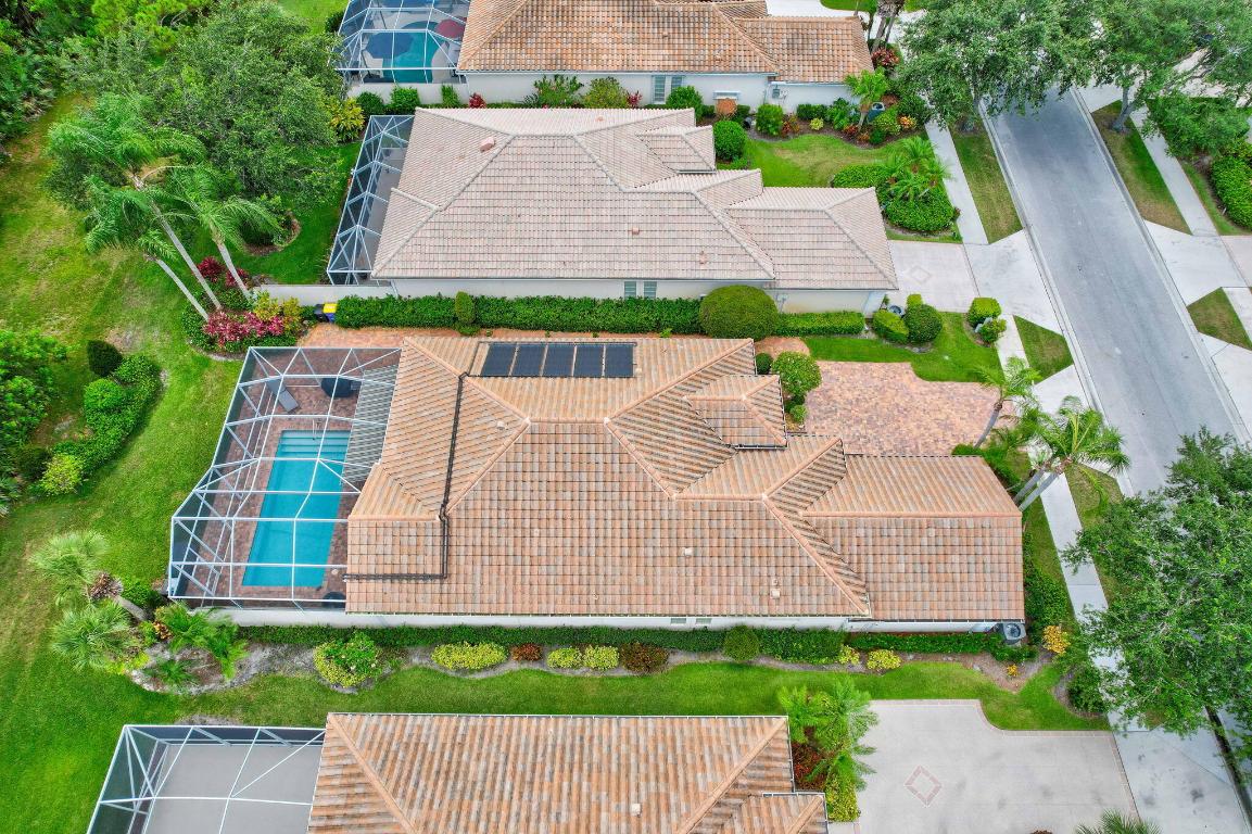 DOUBLE TREE - Residential