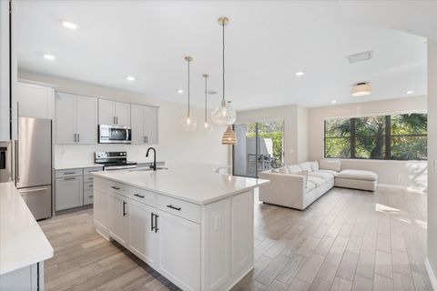 2147 Appleton Circle N Oakland Park FL 33309