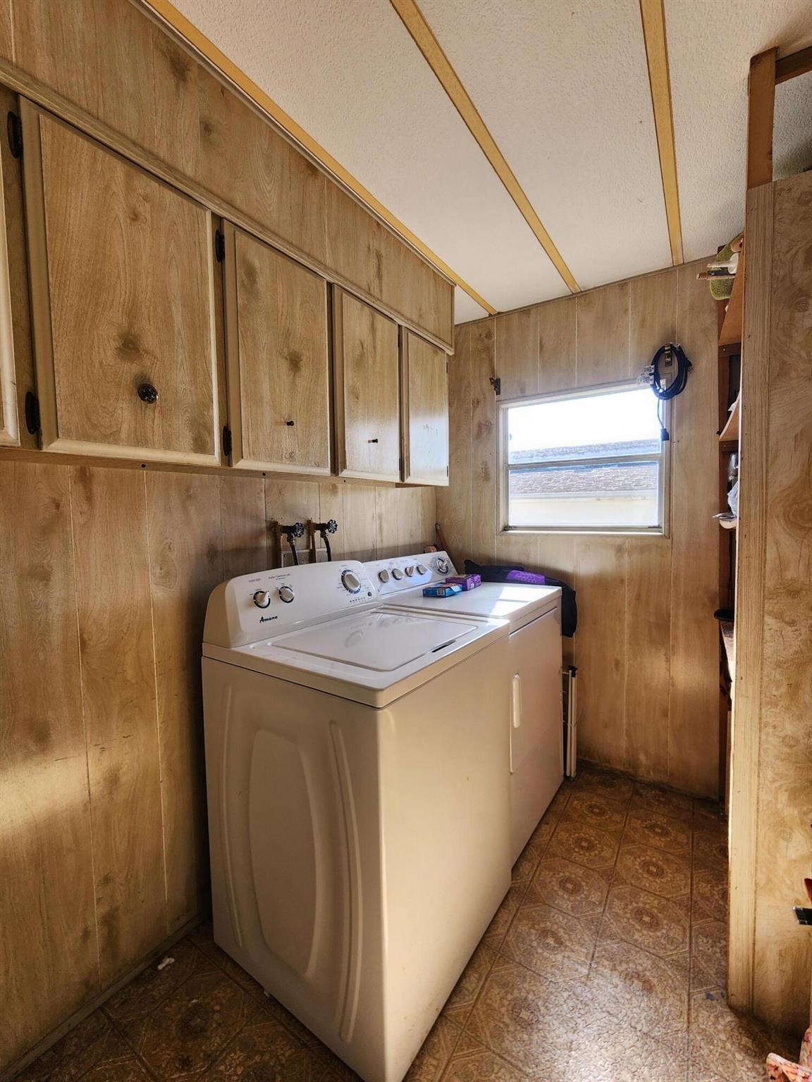 Spanish Lakes Golf Villag - Residential