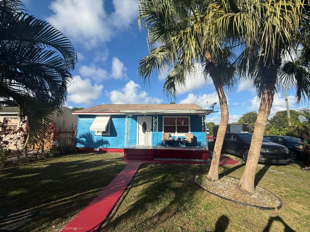 PALM BEACH FARMS CO 7 - Residential