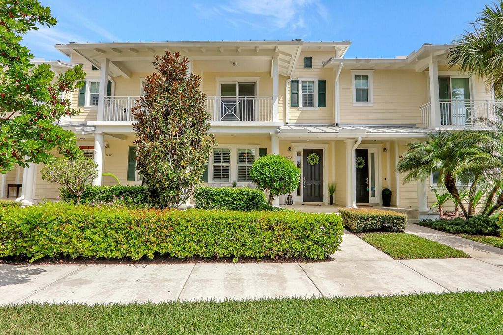 Photo of 1253 Islamorada Drive, Jupiter, FL 33458 (MLS # R10915723)
